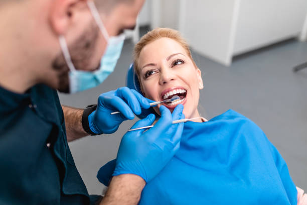 Best Cosmetic Dentistry  in La Center, WA